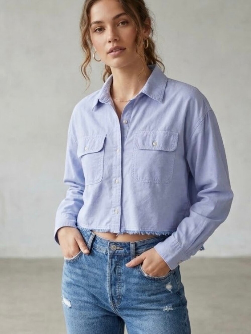 Wild Fable Cropped Blue Shirt Size M Medium Oversized Crop Fringe Hem Button Up